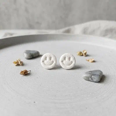 Cercel Smiley Face - White